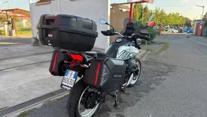Moto Guzzi V85 TT (2024 - 26)  (8)