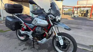 Moto Guzzi V85 TT (2024 - 26)  (3)