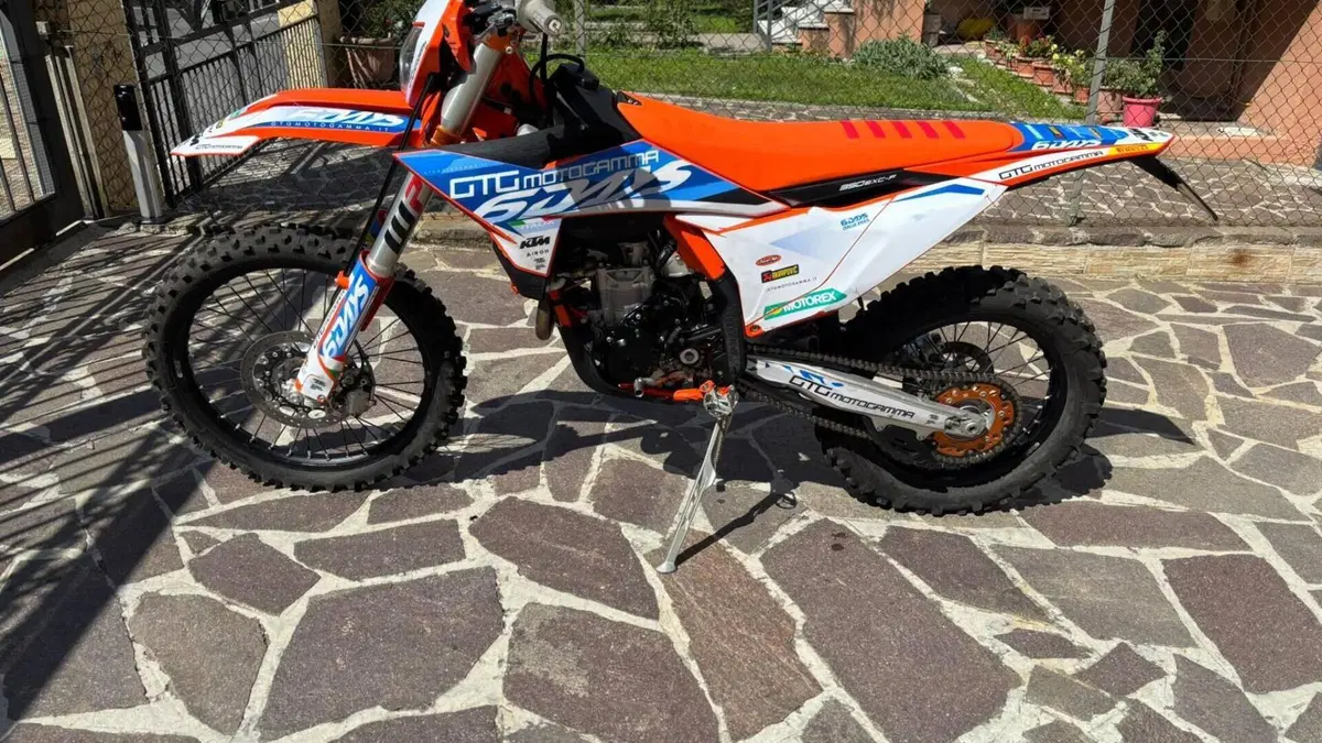 KTM 350 EXC-F Six Days (2025)  (3)