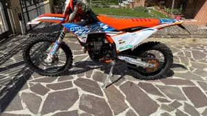 KTM 350 EXC-F Six Days (2025)  (3)
