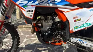 KTM 350 EXC-F Six Days (2025)  (4)