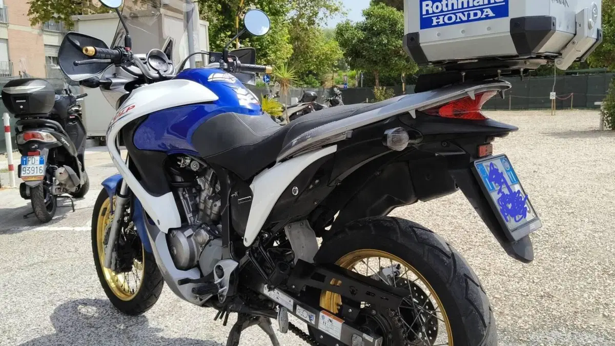 Honda Transalp XL 700 V ABS (2007 - 2013)  (4)