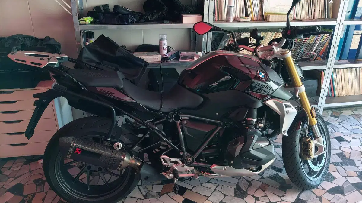 Bmw R 1250 R (2021 - 25)  (9)
