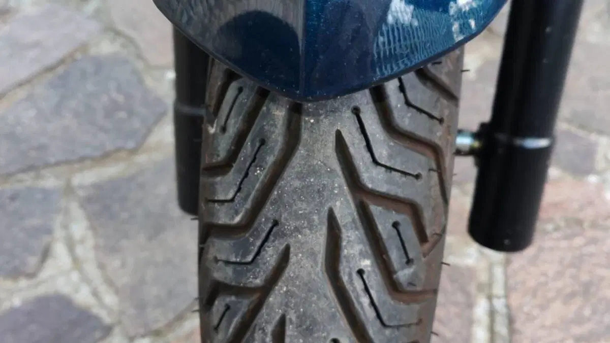 Kymco Agility 300i R16 ABS (2020)  (9)