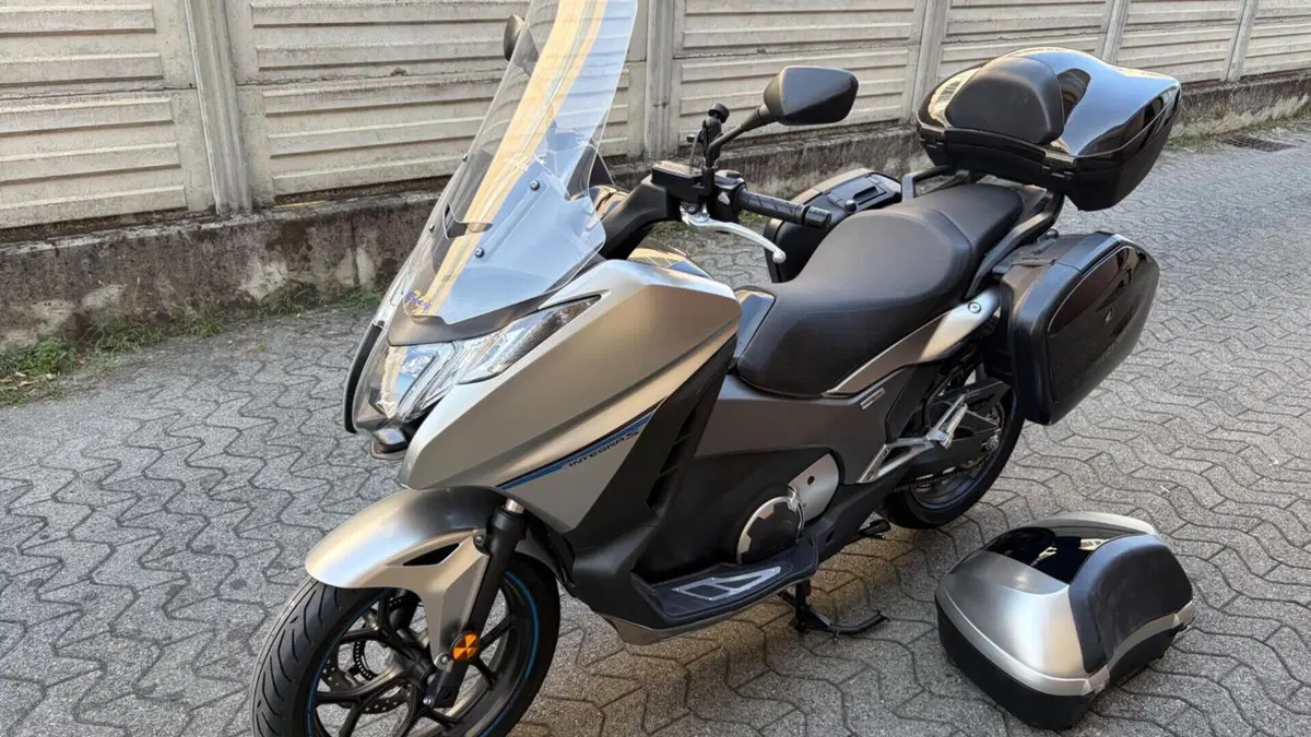 Honda Integra 750 DCT Sport (2017)  (2)