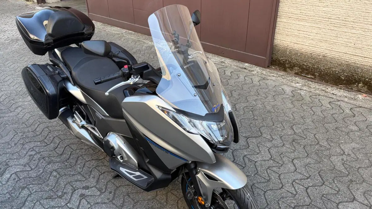 Honda Integra 750 DCT Sport (2017)  (6)