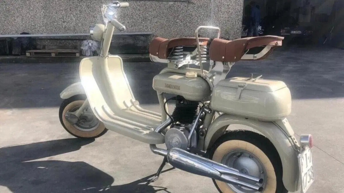 Lambretta   (2)