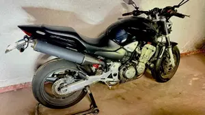 Honda Hornet 900  (2)