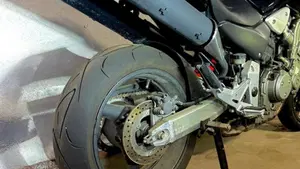 Honda Hornet 900  (3)