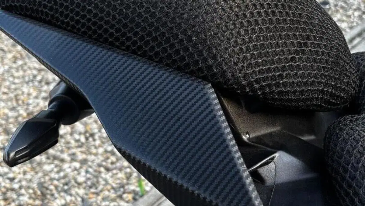 CFMOTO 300NK (2021 - 26)  (7)
