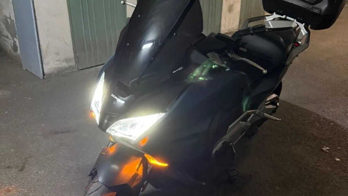 Honda Forza 750 DCT (2021 - 24)  (8)