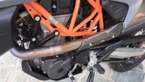 KTM 690 SMC R (2021 - 22)  (4)
