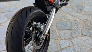 KTM 690 SMC R (2021 - 22)  (9)