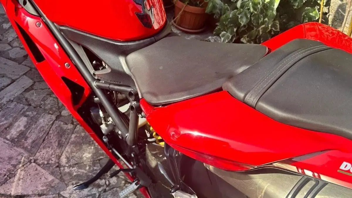 Ducati 1198 S  (2)