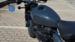 Royal Enfield Shotgun 650 (2024 - 26)  (8)