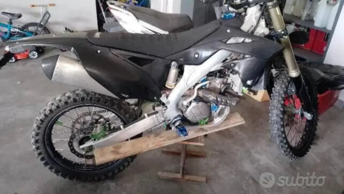 Kawasaki KX250F (2015)  (2)
