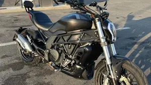 Benelli 502 C (2021 - 25)  (2)
