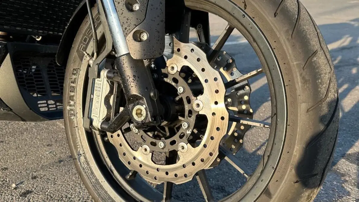 Benelli 502 C (2021 - 25)  (4)