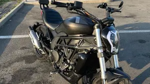 Benelli 502 C (2021 - 25)  (7)