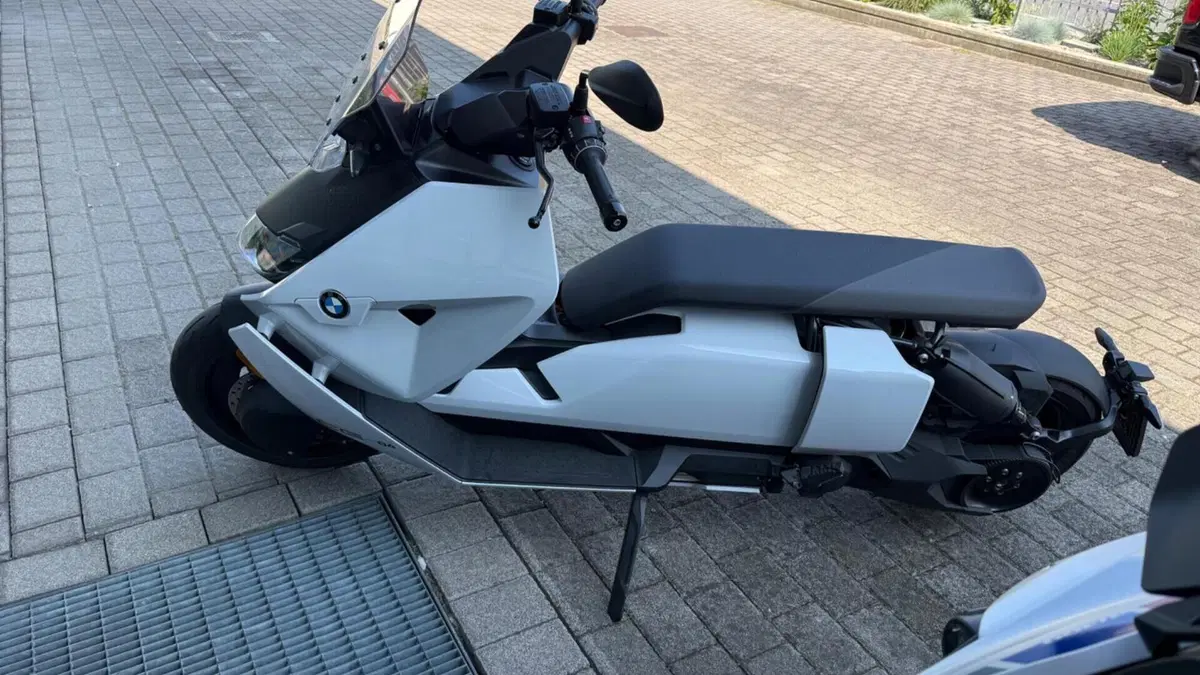 Bmw CE 04 (2021 - 25)  (4)