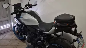 Yamaha MT-07 Y-AMT (2025 - 26)  (2)