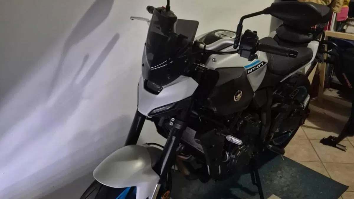 Yamaha MT-07 Y-AMT (2025 - 26)  (4)
