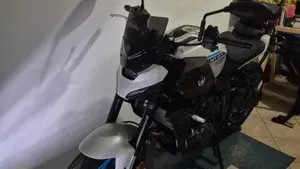 Yamaha MT-07 Y-AMT (2025 - 26)  (4)