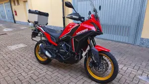 Moto Morini X-Cape 650 Gold Wheels Edition (2022 - 26) 