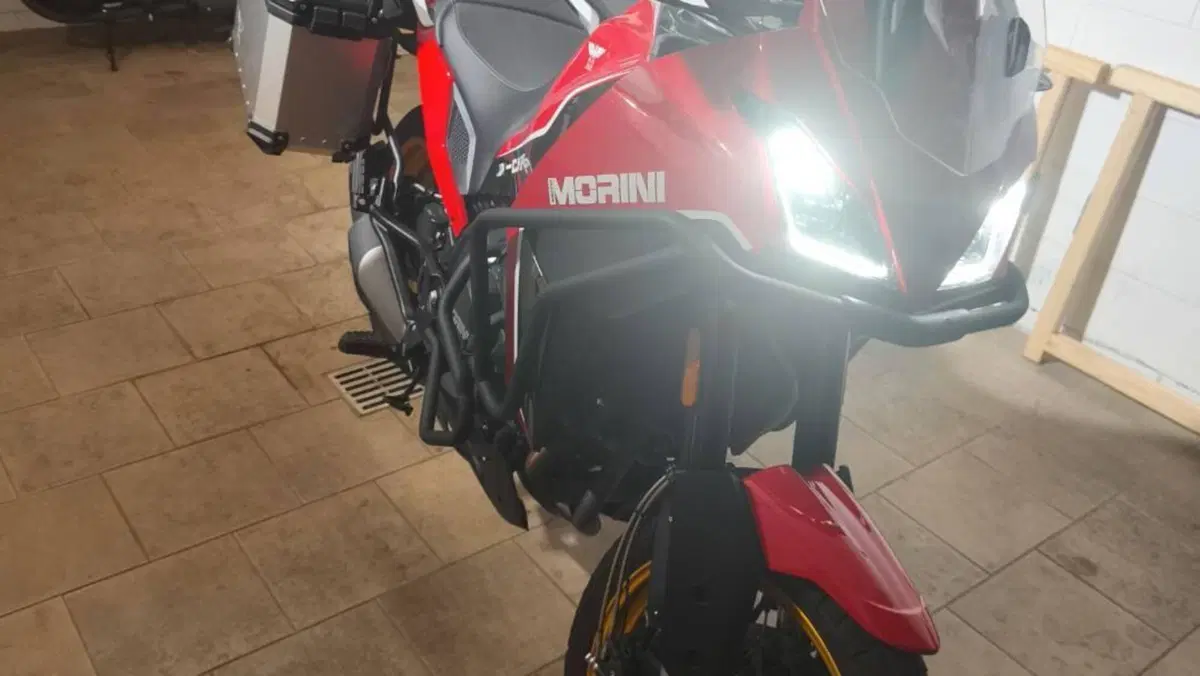 Moto Morini X-Cape 650 Gold Wheels Edition (2022 - 26)  (4)