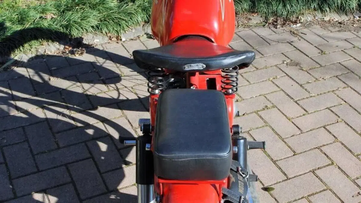 Moto Guzzi   (10)