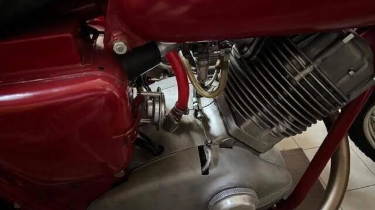Moto Guzzi   (9)