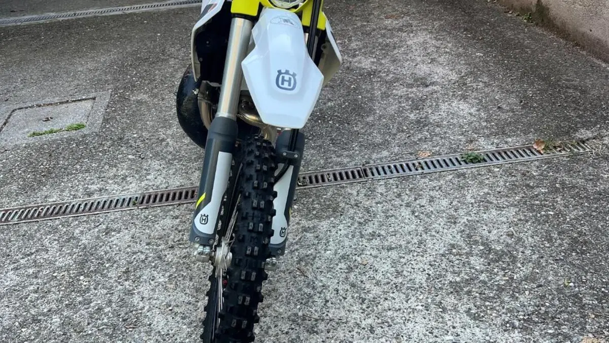 Husqvarna TE 150i (2023) 
