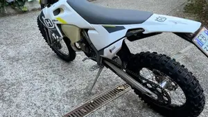 Husqvarna TE 150i (2023)  (5)