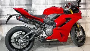 Ducati Panigale V2 S (2025 - 26)  (8)
