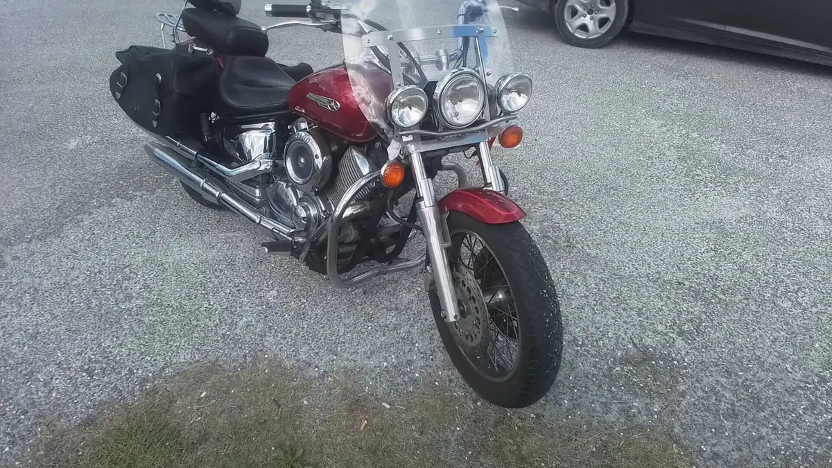 Yamaha XVS 1100 Drag Star A Classic (2000 - 06)  (2)
