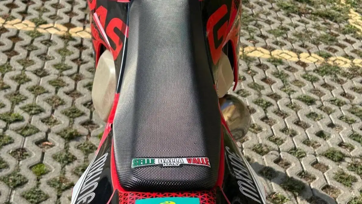 GASGAS EC 125 (2025)  (5)