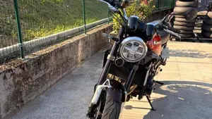 Kawasaki Z 900 RS (2018 - 20)  (2)