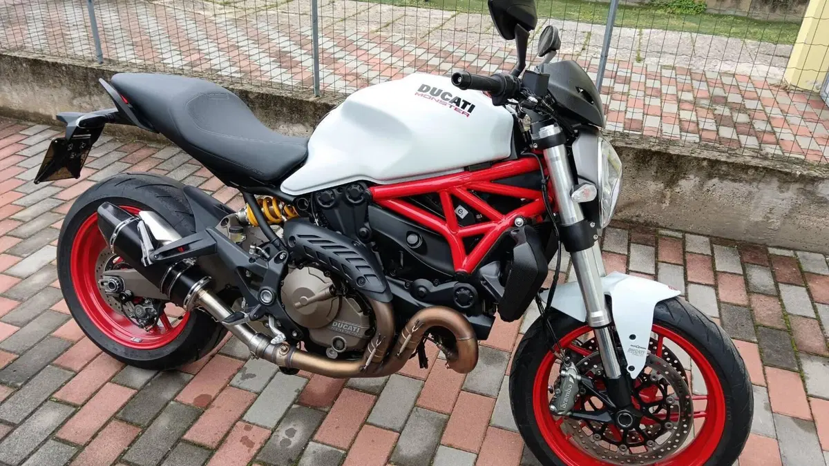 Ducati Monster 821 ABS (2014 - 17) 