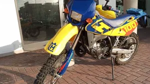 Husqvarna   (2)