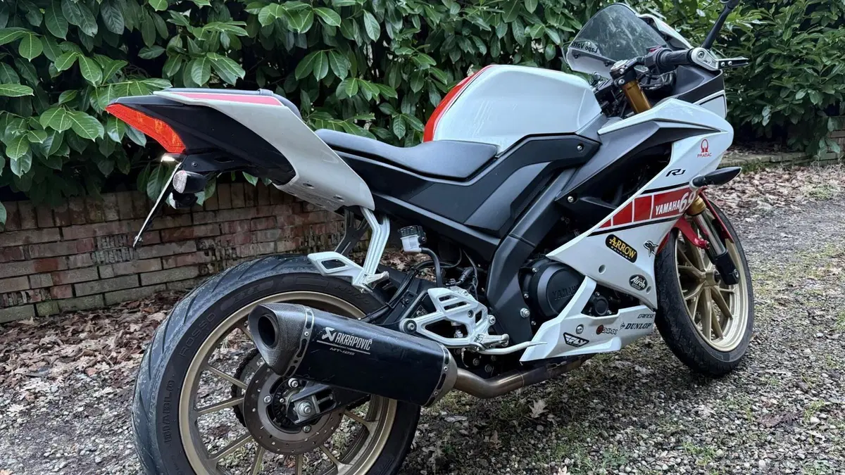 Yamaha YZF R125 (2023 - 26)  (2)