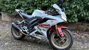 Yamaha YZF R125 (2023 - 26)  (3)