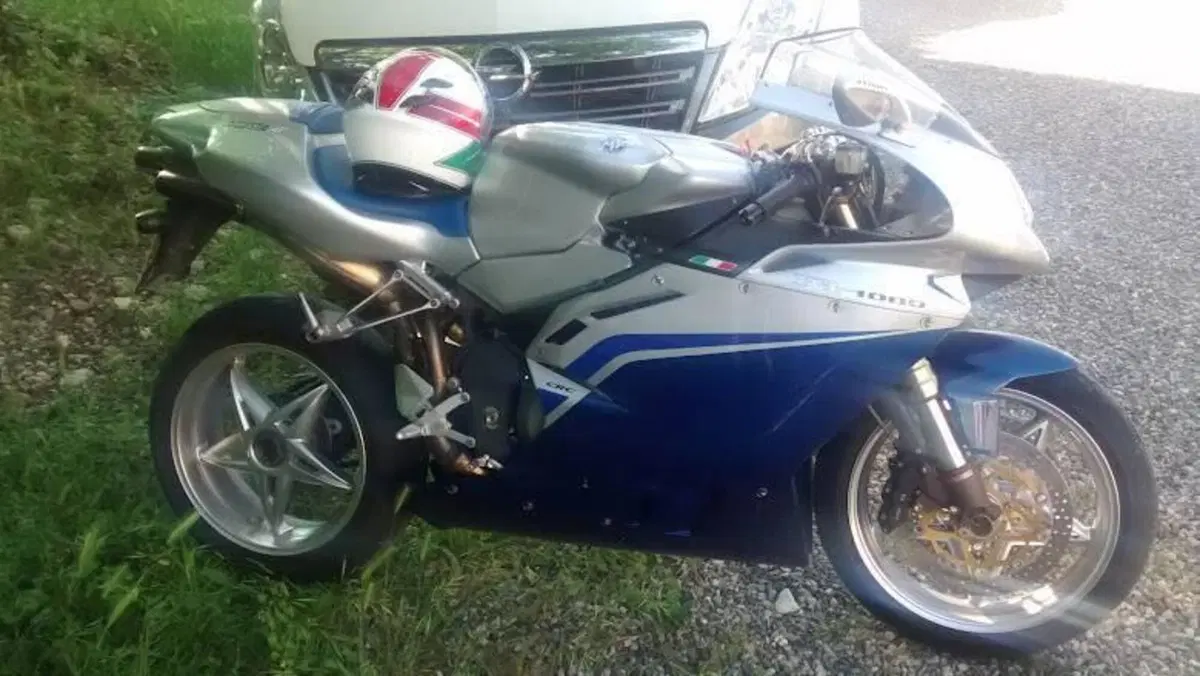 MV Agusta F4 1000 S 1+1 (2004 - 06)  (2)