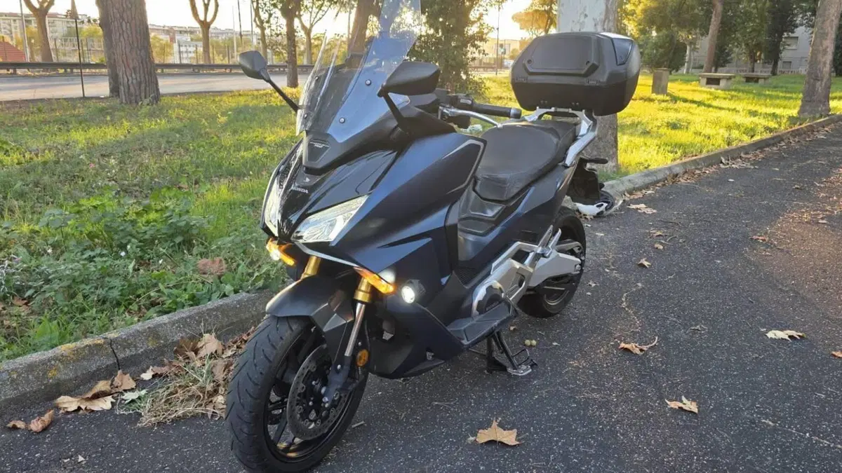 Honda Forza 750 DCT Urban (2021 - 24)  (4)