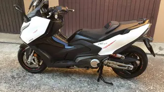 Kymco AK 575 Premium (2025 - 26) usata