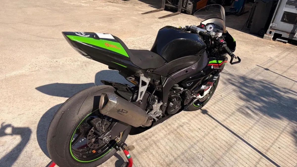 Kawasaki Ninja 600 ZX-6R (2009 - 16)  (7)