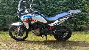 Honda Africa Twin CRF 1100L ES (2024 - 26) 