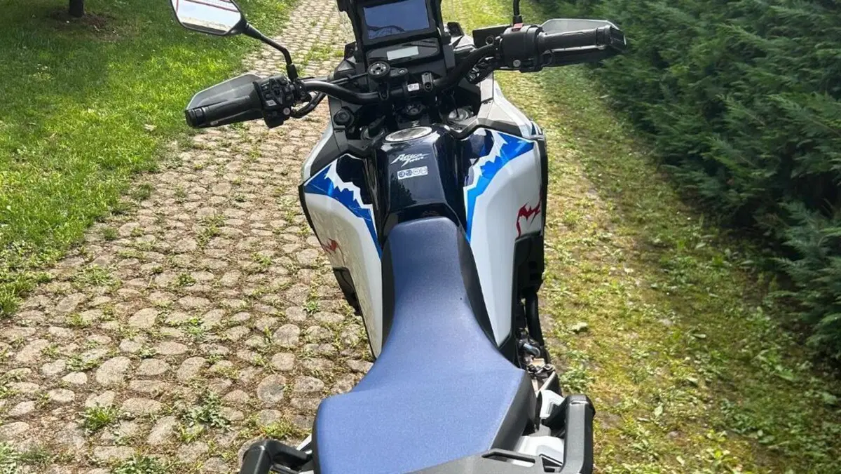Honda Africa Twin CRF 1100L ES (2024 - 26)  (2)