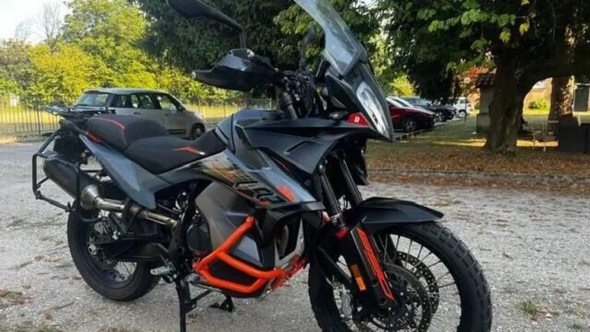 KTM 890 Adventure (2021 - 22)  (5)