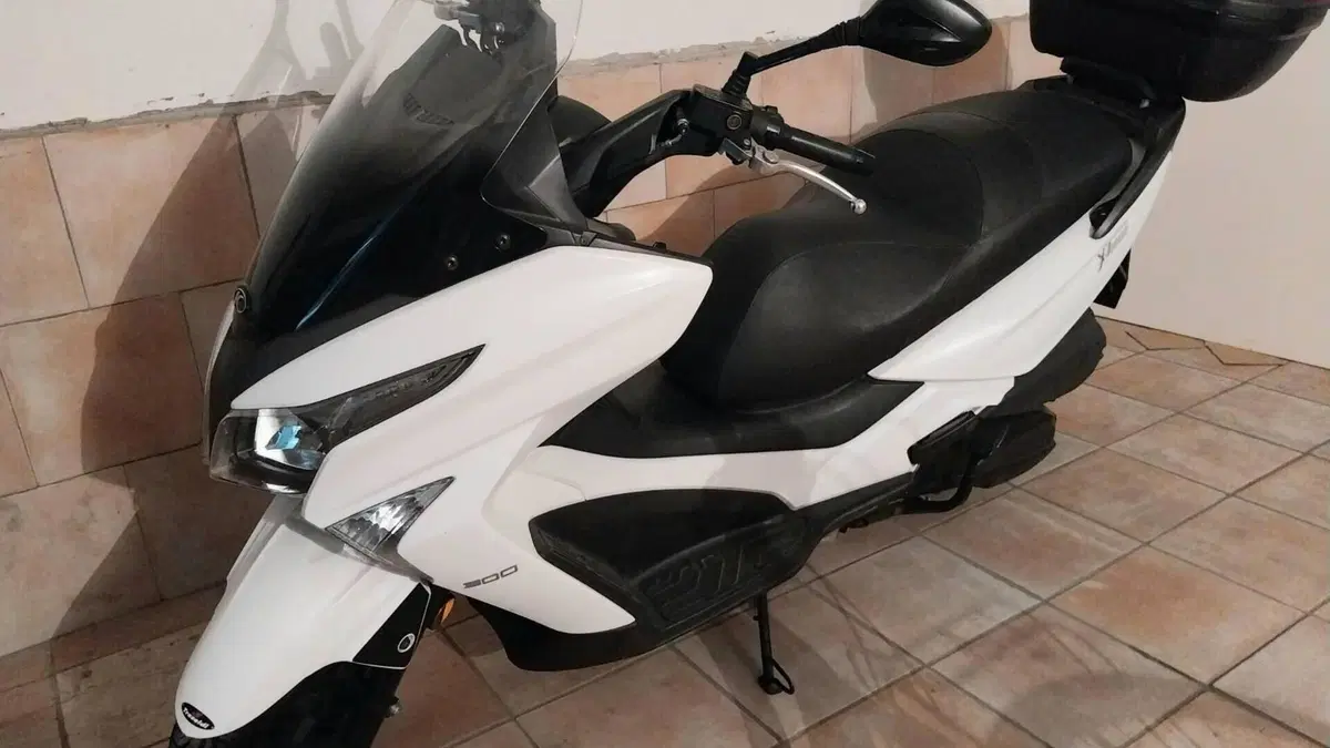 Kymco X-Town 300i ABS (2016 - 20)  (5)