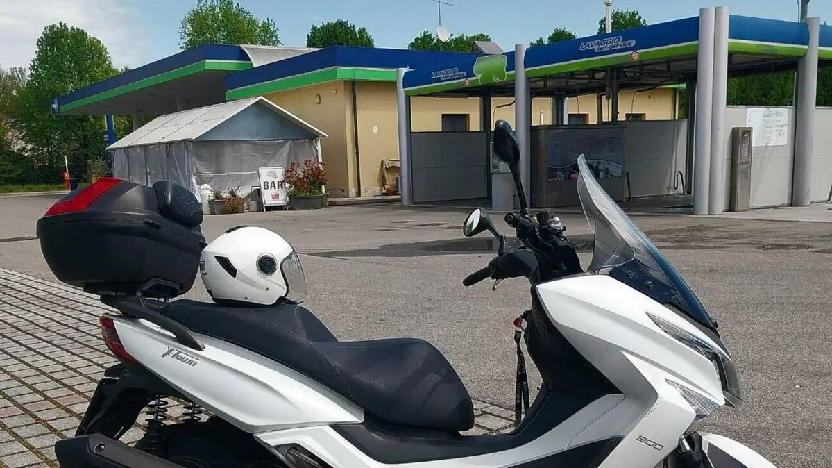 Kymco X-Town 300i ABS (2016 - 20)  (7)